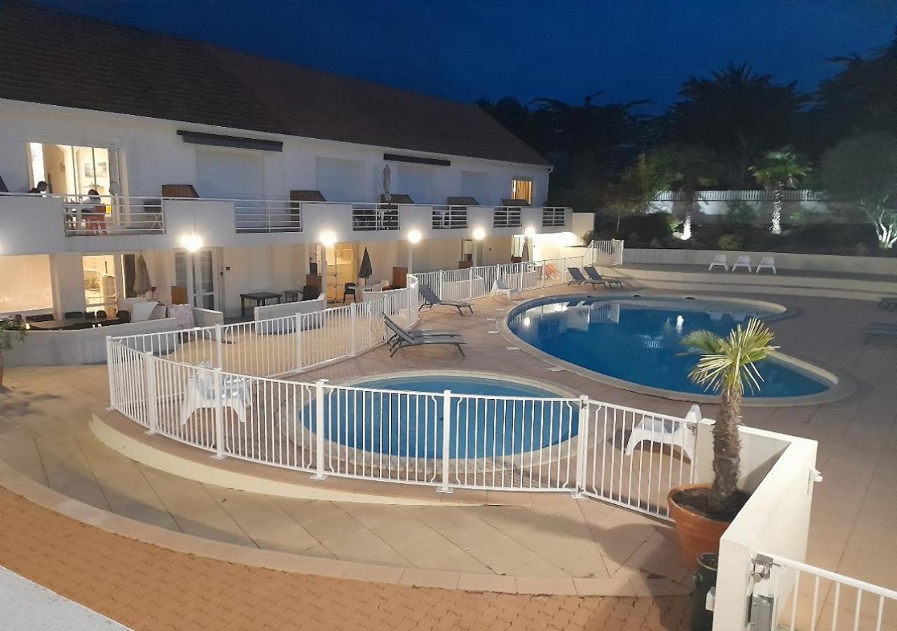 LOGEMENT T2 PMR piscine Privée 400m de la Plage Saint-Jean-de-Monts Esterno foto