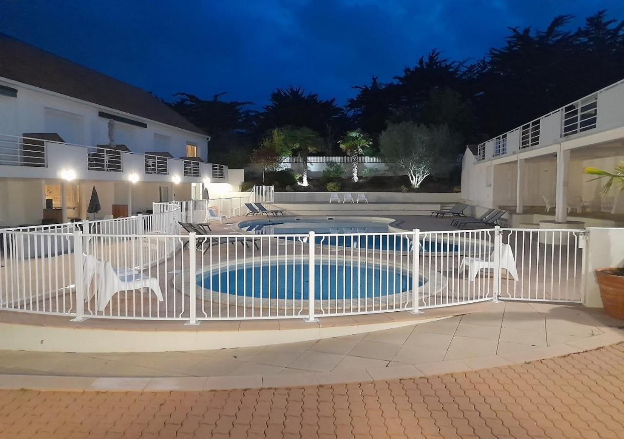 LOGEMENT T2 PMR piscine Privée 400m de la Plage Saint-Jean-de-Monts Esterno foto