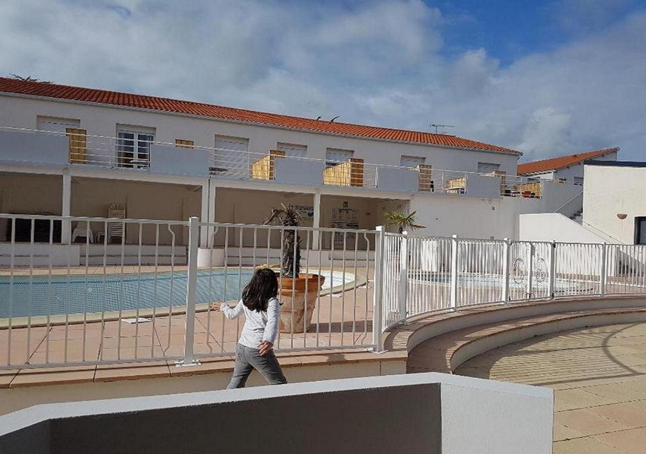 LOGEMENT T2 PMR piscine Privée 400m de la Plage Saint-Jean-de-Monts Esterno foto